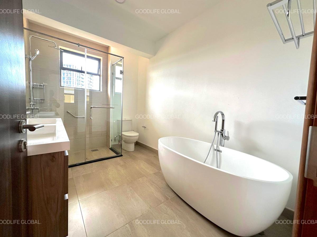 4 Bed Apartment with En Suite at Rosslyn - 18