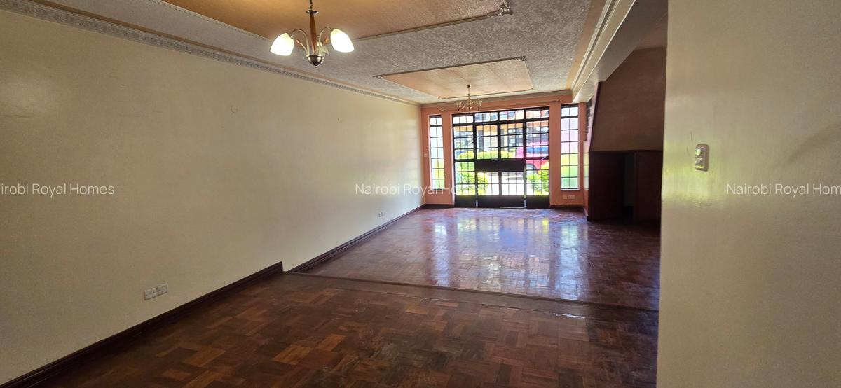 5 Bed Townhouse with En Suite at Lavington Green - 20