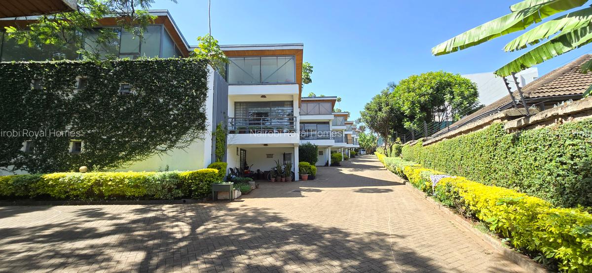 4 Bed Townhouse with En Suite at Elmolo Maji Mazuri - 3
