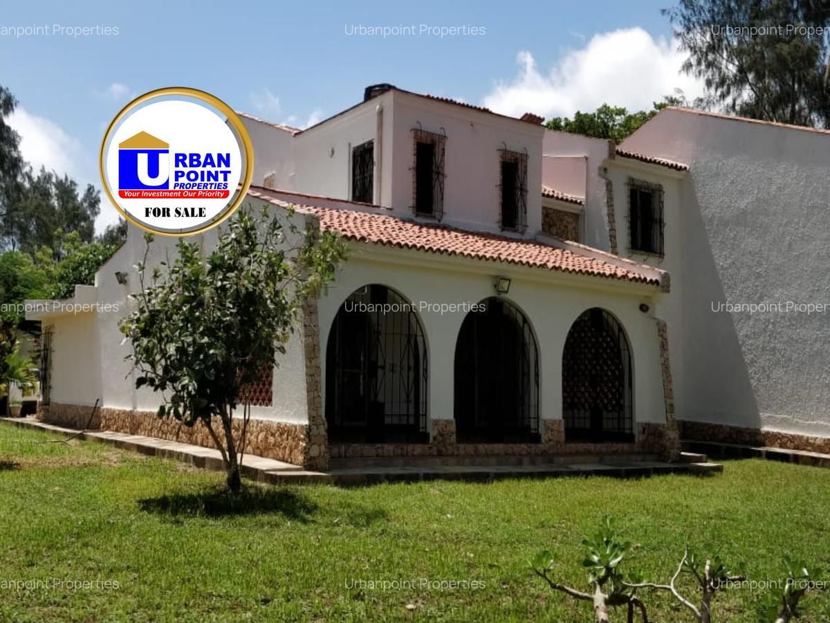 4 Bed House with Staff Quarters in Nyali Area - 11