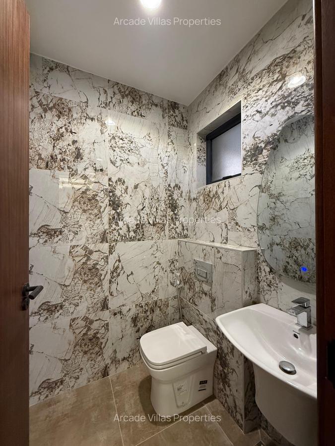 2 Bed Apartment with En Suite in Brookside - 16