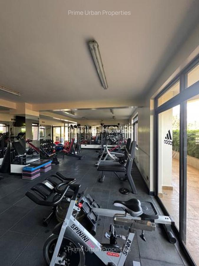 4 Bed Apartment with En Suite in Riverside - 20