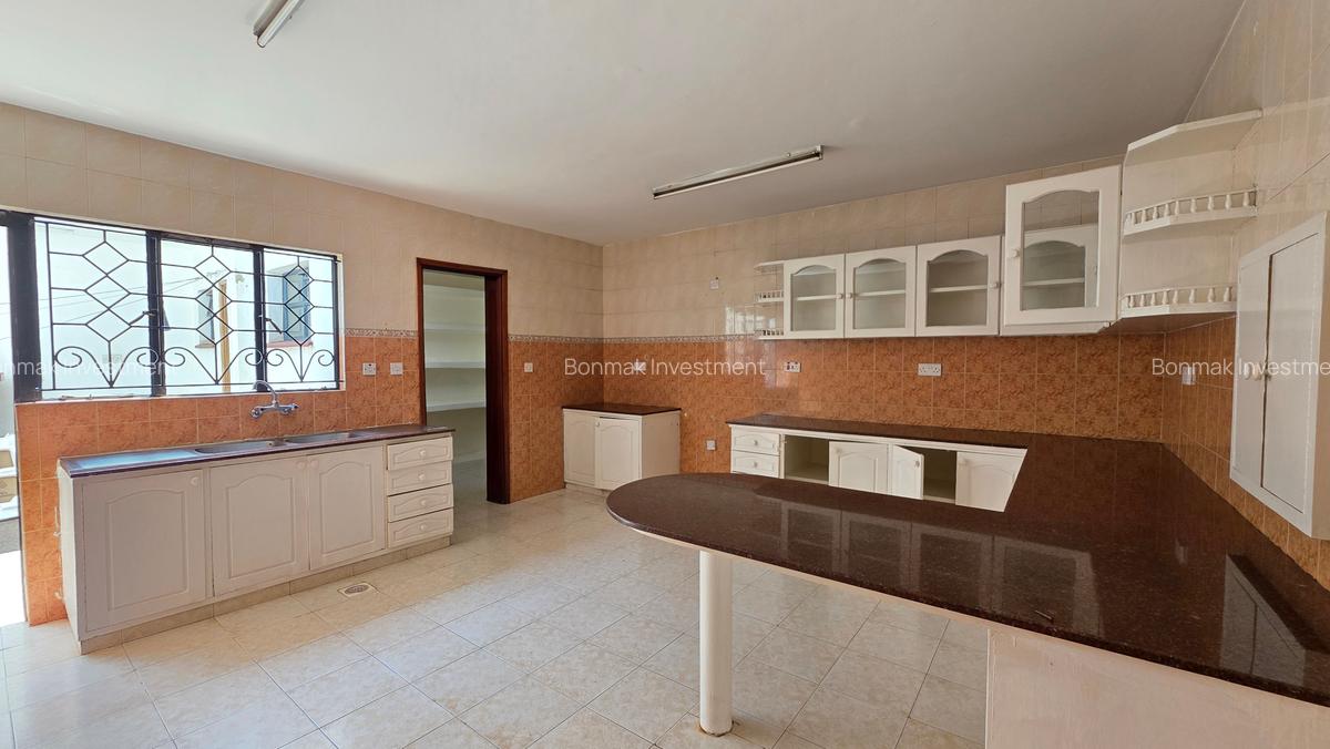 4 Bed Townhouse with En Suite at Shanzu Road - 8
