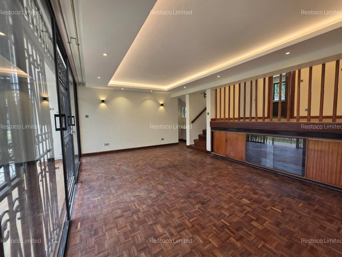 4 Bed Townhouse with Garden at Lantana Road - 16