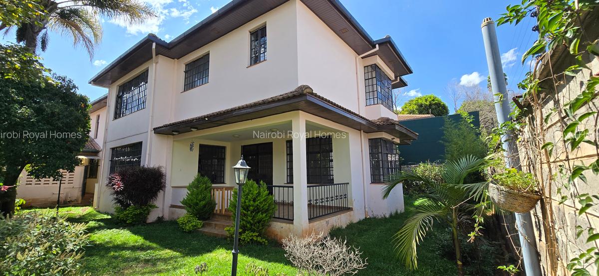 4 Bed Townhouse with En Suite at Lavington Green - 7