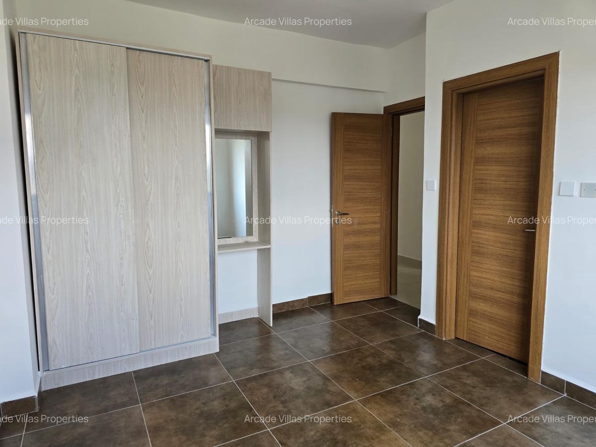 3 Bed Apartment with En Suite in Westlands Area - 18