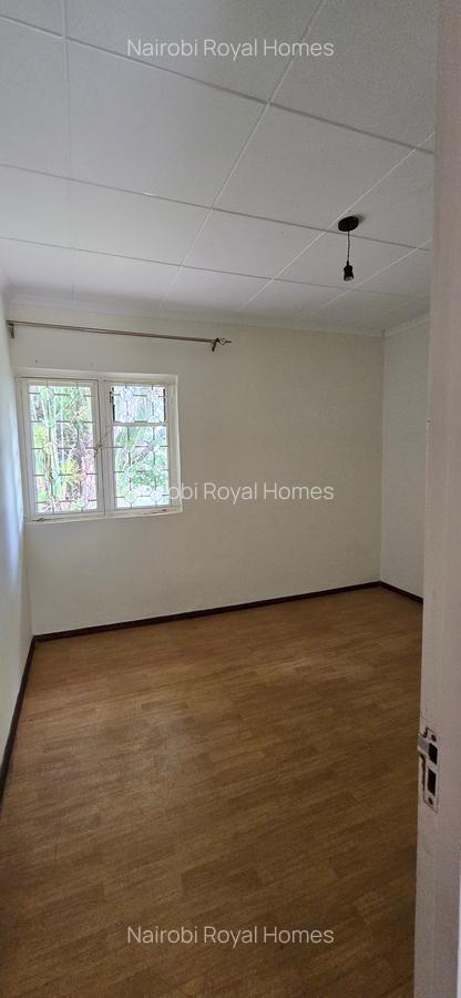 4 Bed House with En Suite at Kyuna Road - 17