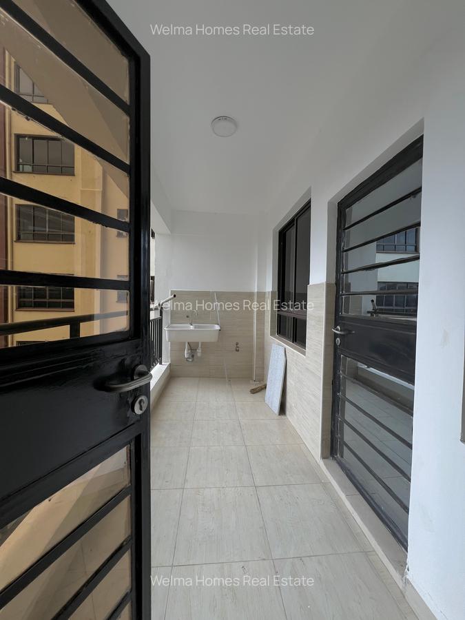 2 Bed Apartment with En Suite in Lavington - 6