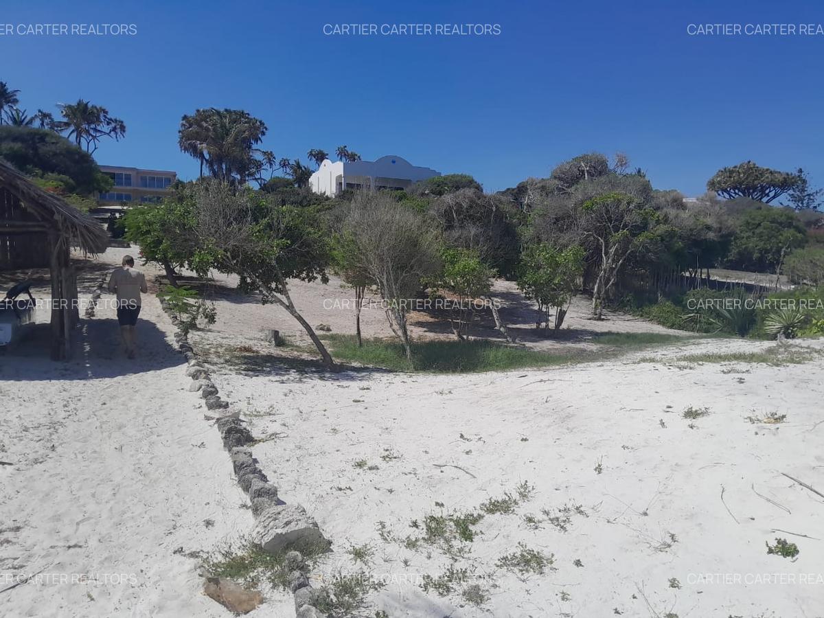 3 Bed Villa with En Suite in Watamu - 2