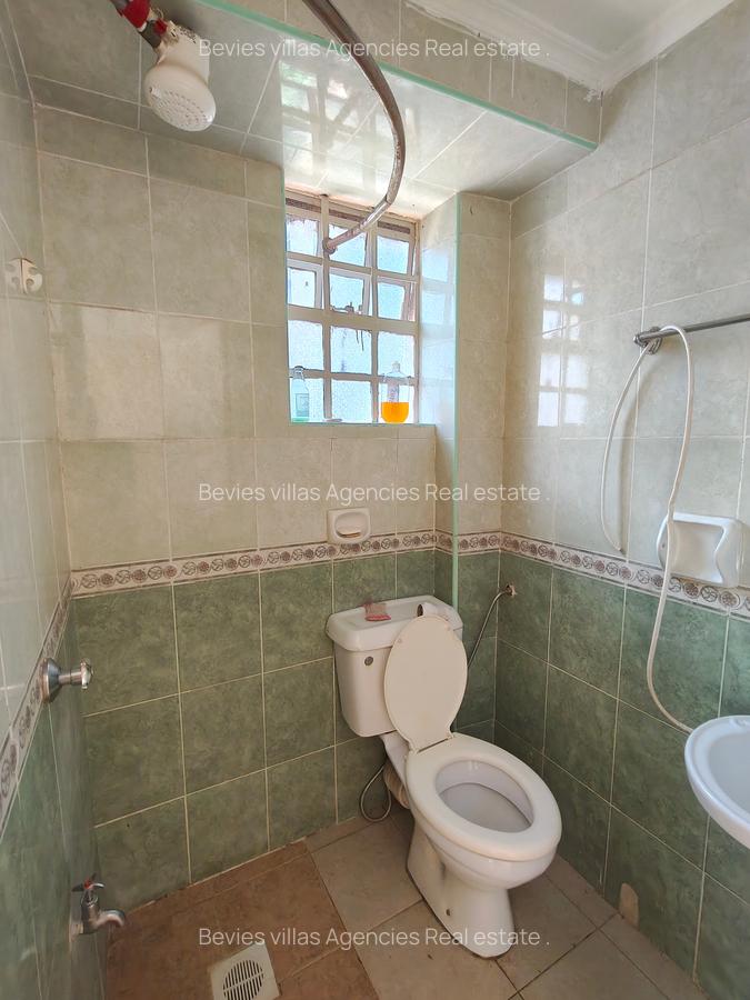 5 Bed Townhouse with En Suite at Brookside - 14