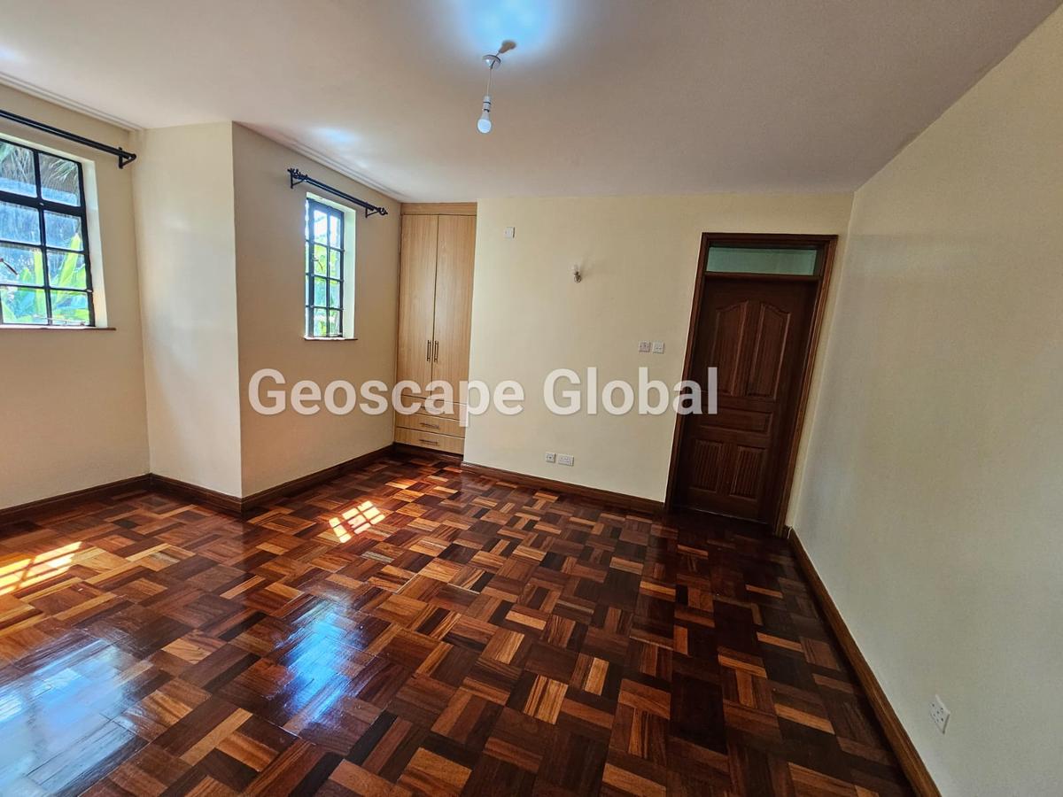 4 Bed House with En Suite in Runda - 8