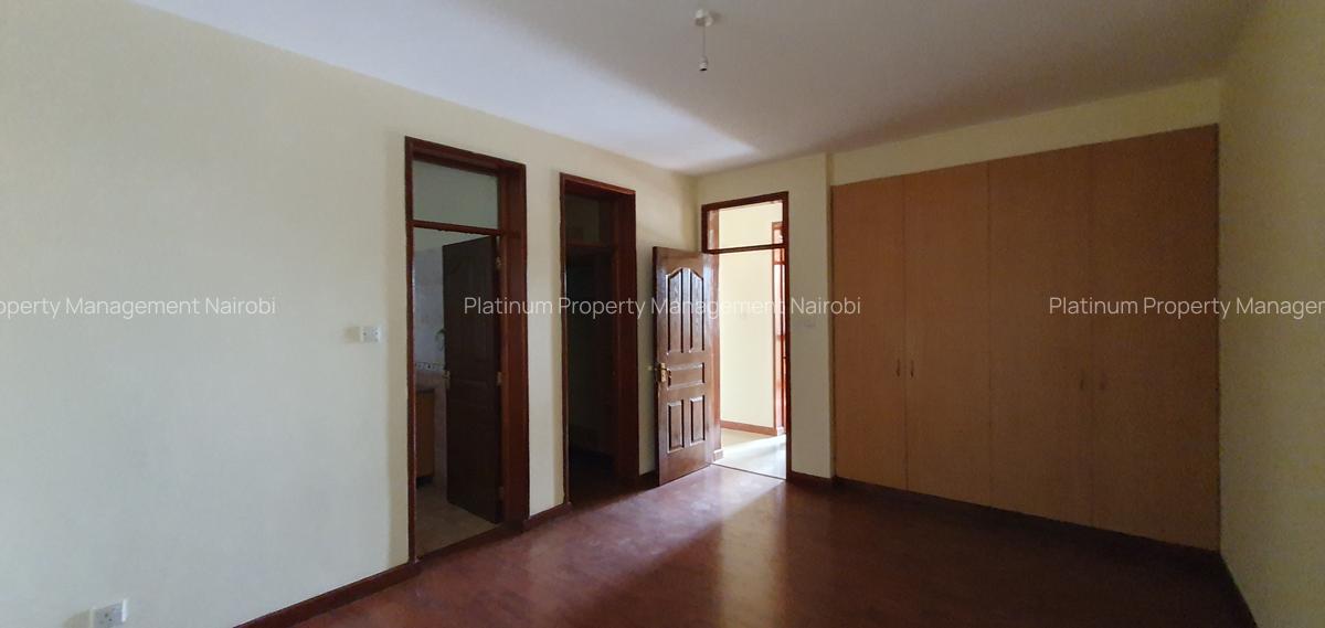 3 Bed Apartment with En Suite in Parklands - 17