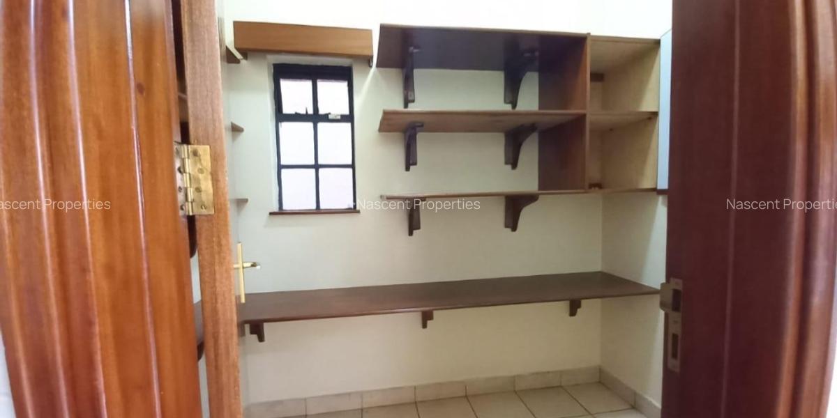 4 Bed Townhouse with En Suite in Spring Valley - 4