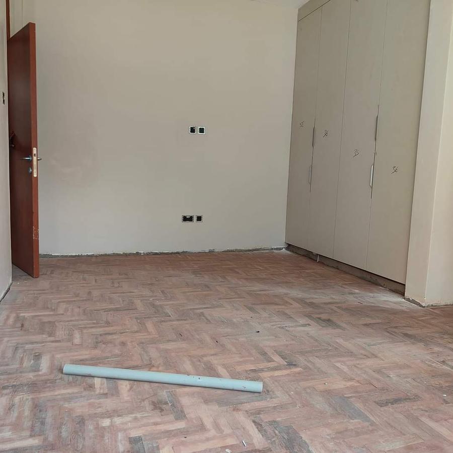 4 Bed Townhouse with En Suite at Mukoma Road - 11