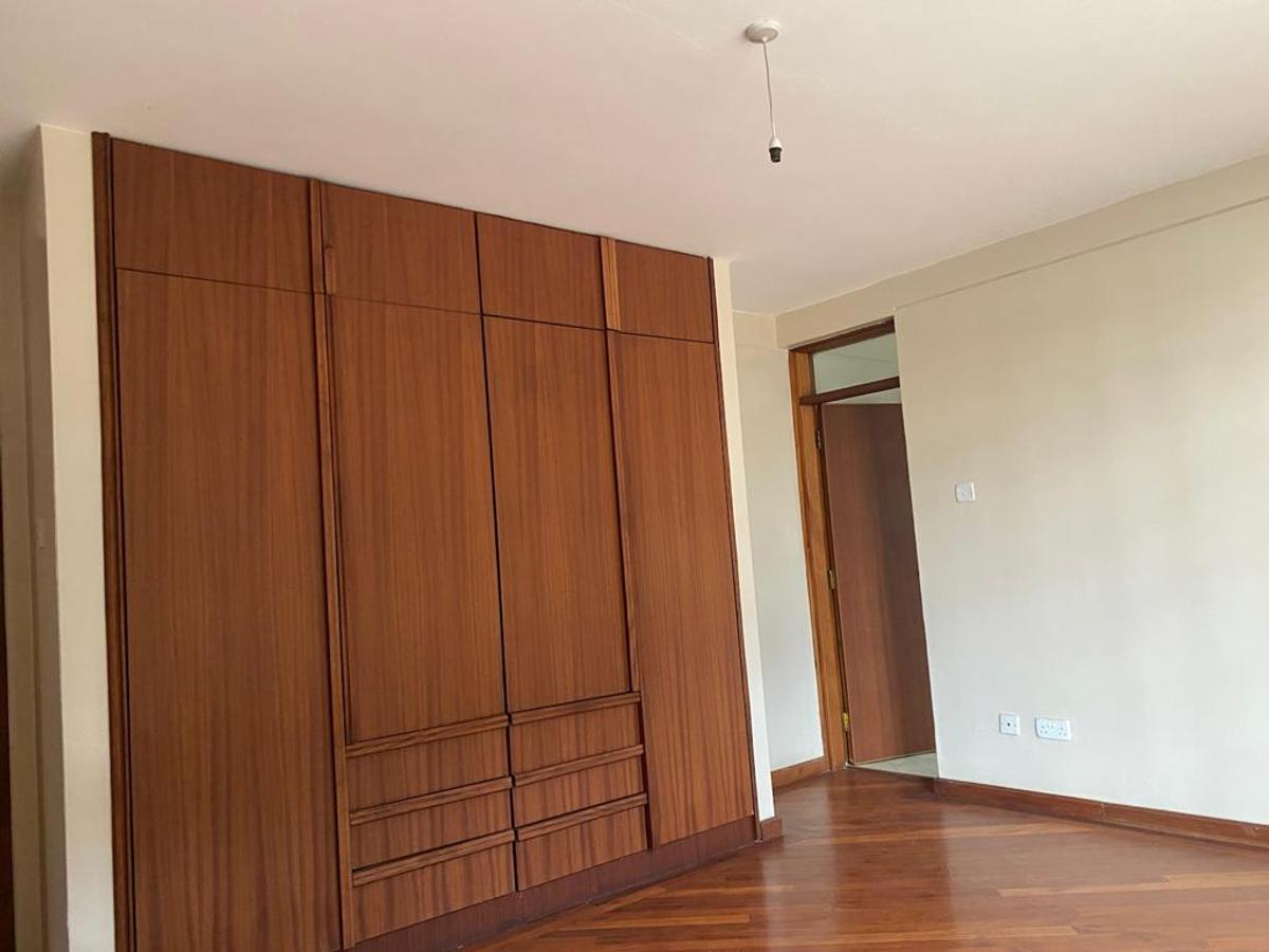 3 Bed Apartment with En Suite at Kilimani - 11