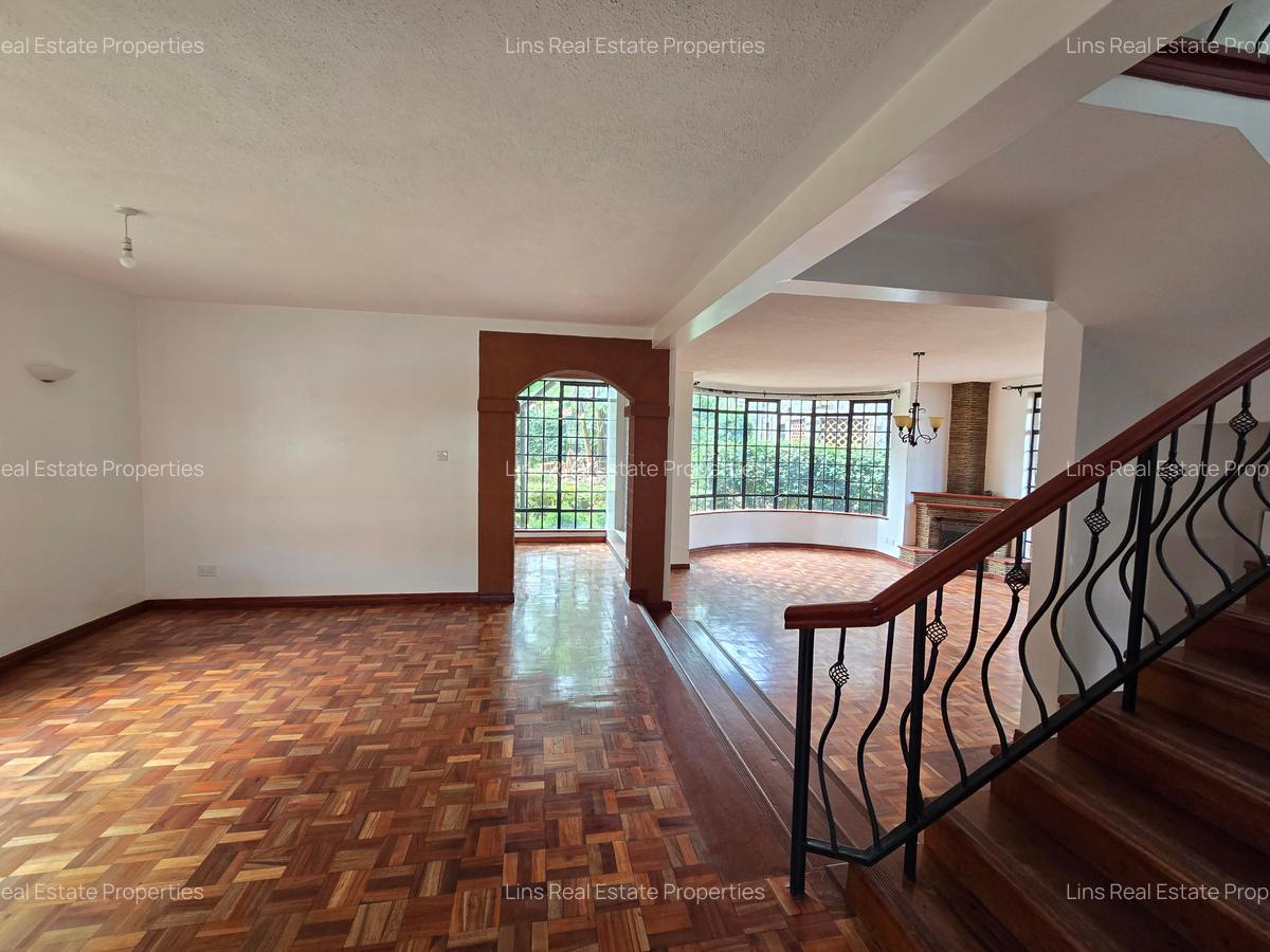 5 Bed Townhouse with En Suite in Lavington - 11