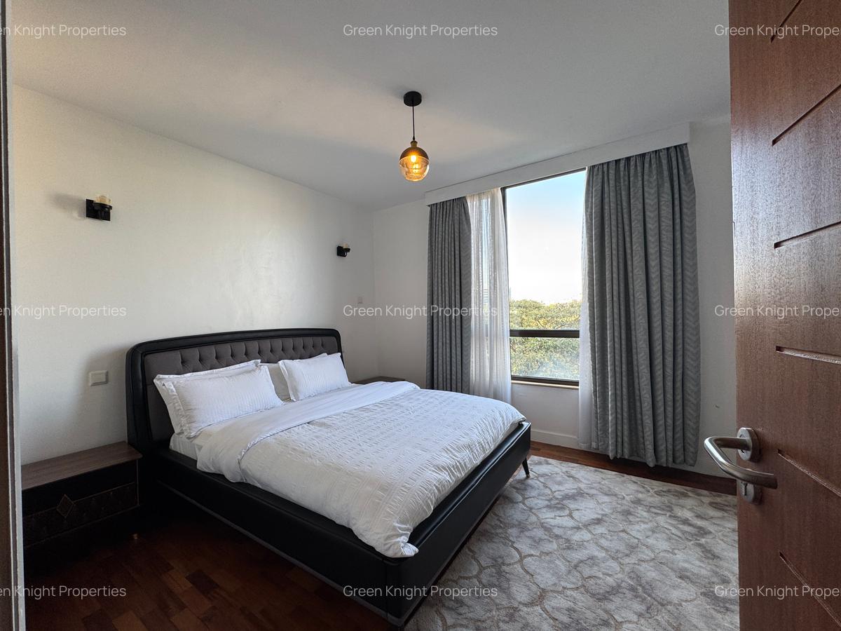 Serviced 2 Bed Apartment with En Suite in Kilimani - 12
