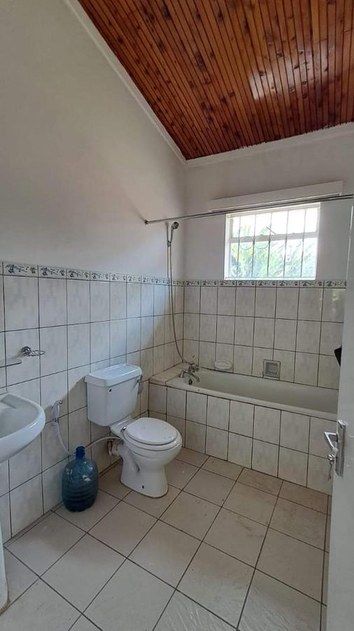 4 Bed House with En Suite at Loresho - 11