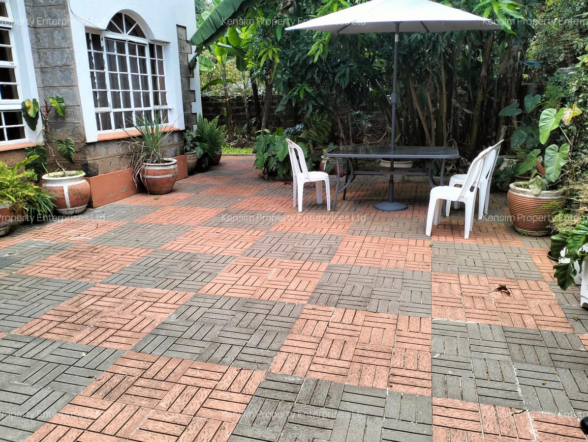4 Bed Townhouse with En Suite in Lavington - 14