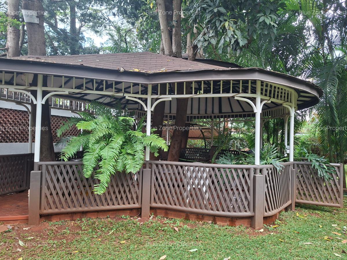 Serviced 2 Bed Apartment with En Suite at Runda - 4