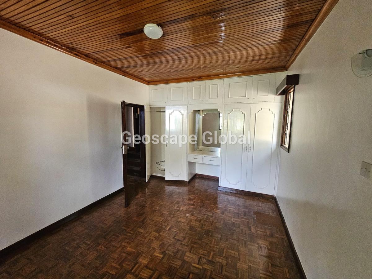 5 Bed House with En Suite in Gigiri - 5