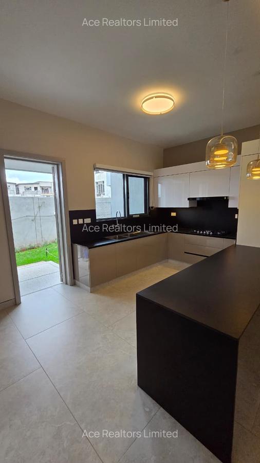 4 Bed Townhouse with En Suite at Langata - 6