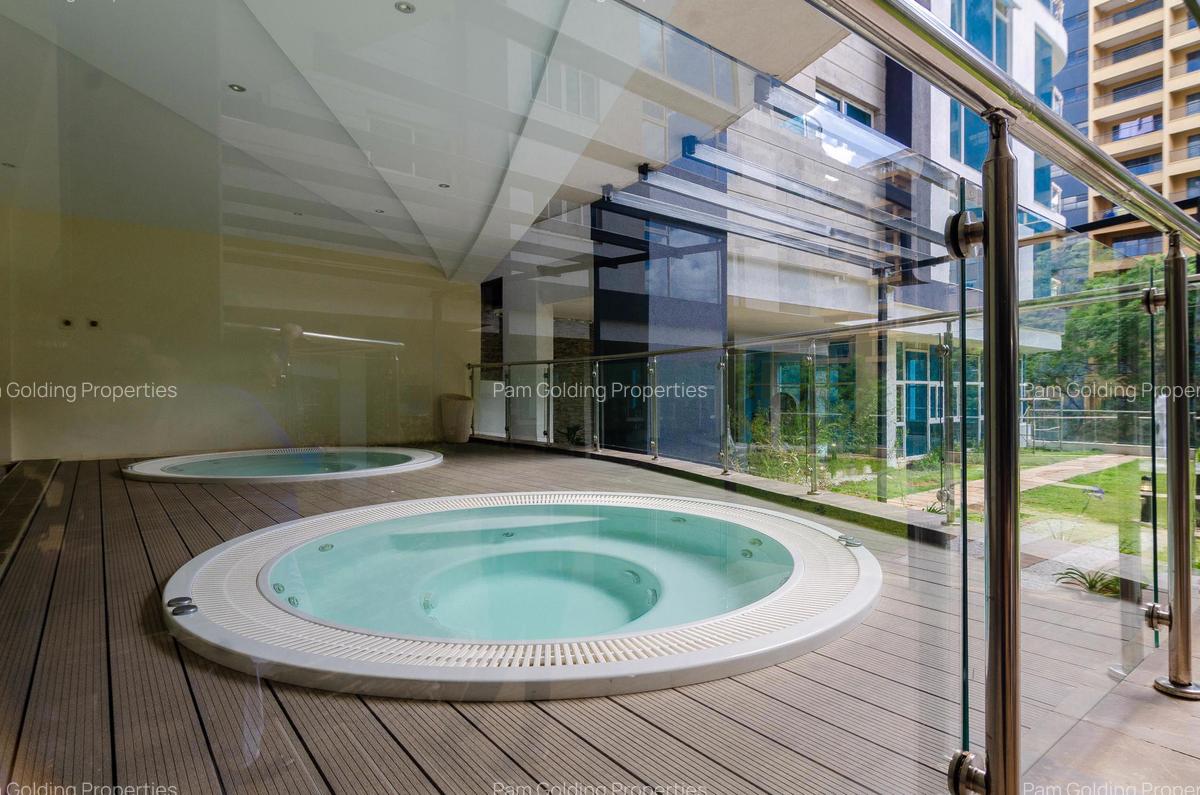 3 Bed Apartment with En Suite at Riverside Gardens - 3