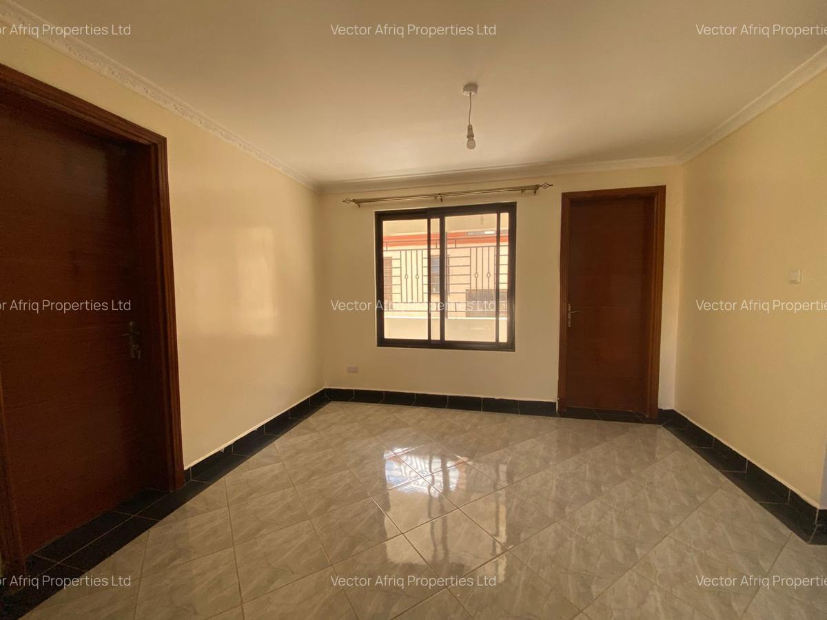 5 Bed House with En Suite in Syokimau - 8