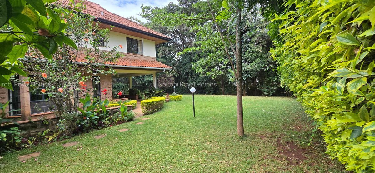 5 Bed House with En Suite at Rossly Park Lone Tree - 1