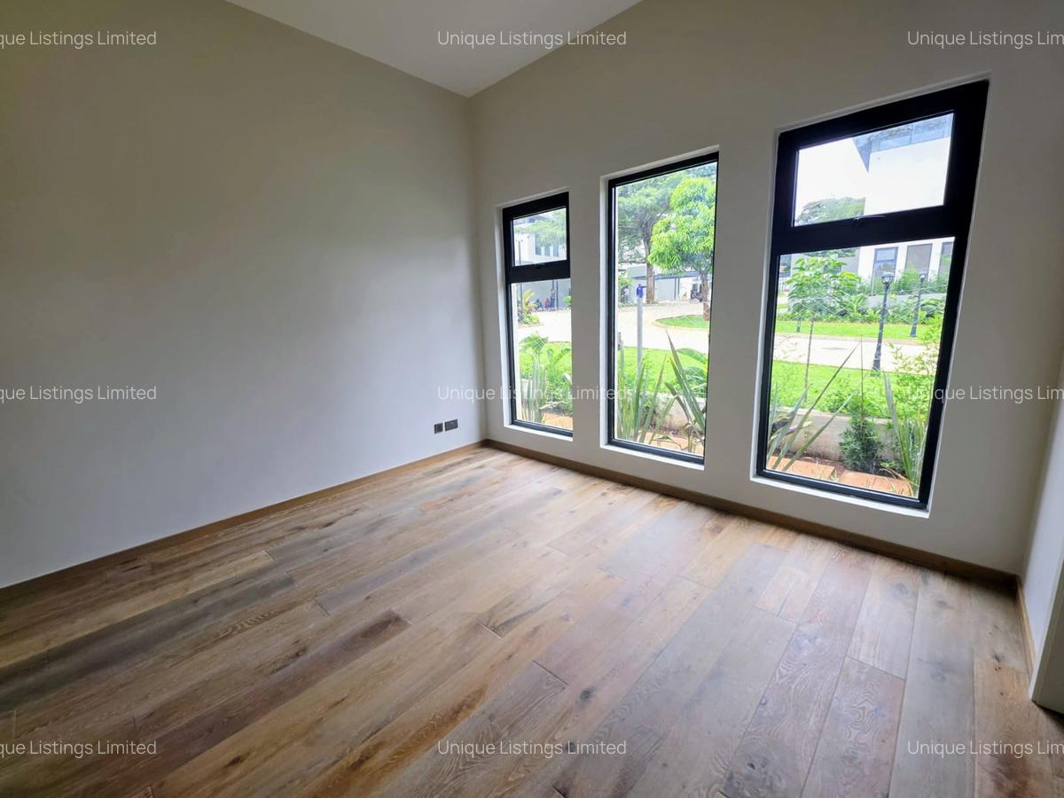 5 Bed Villa with En Suite in Runda - 10