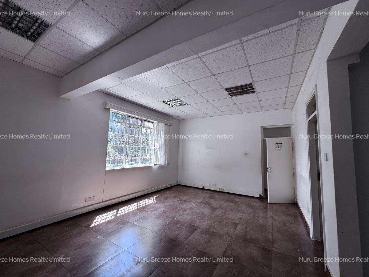 1,300 ft² Commercial Property with Parking in General Mathenge - 18