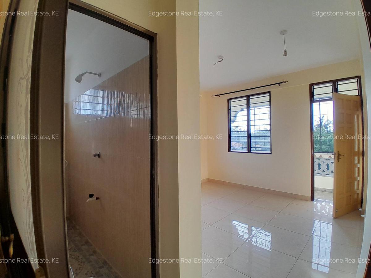 2 Bed Apartment with En Suite in Mtwapa - 12
