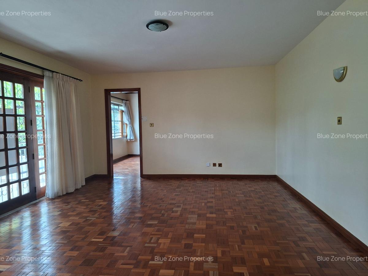 5 Bed House with En Suite at Benin Dr - 11