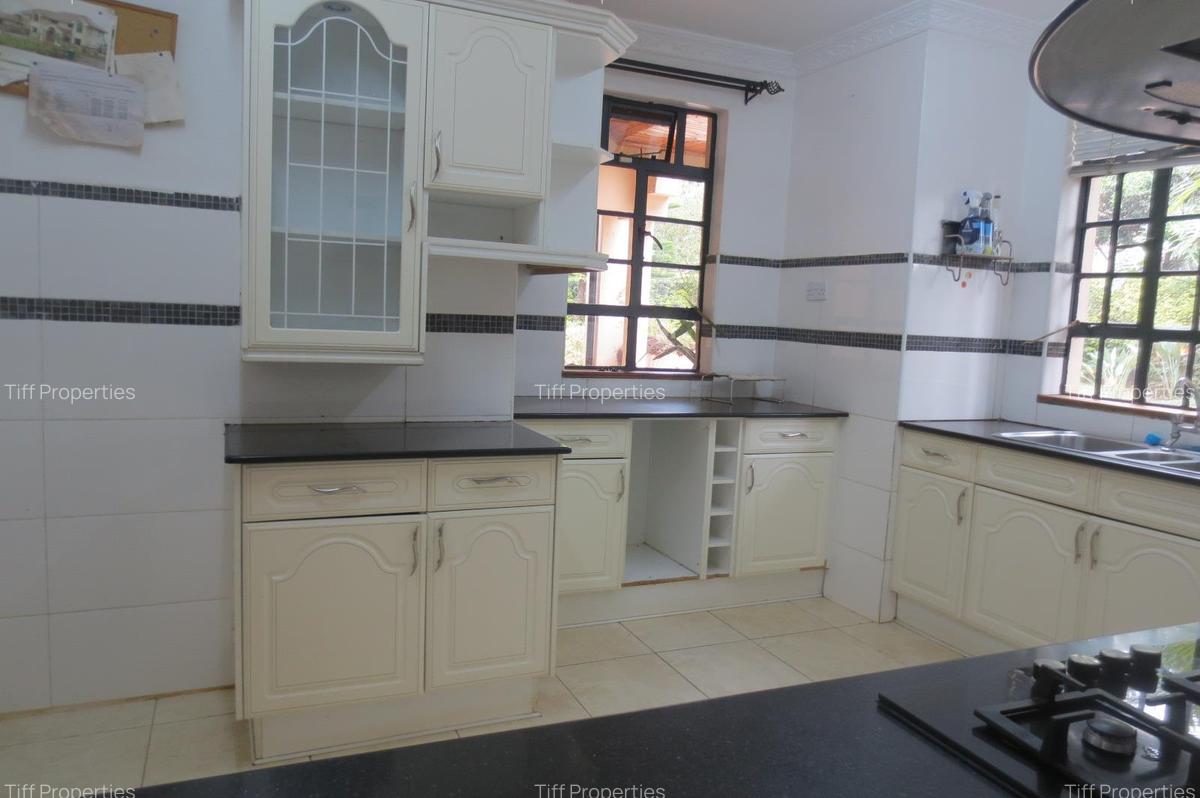 4 Bed Townhouse with En Suite in Runda - 7
