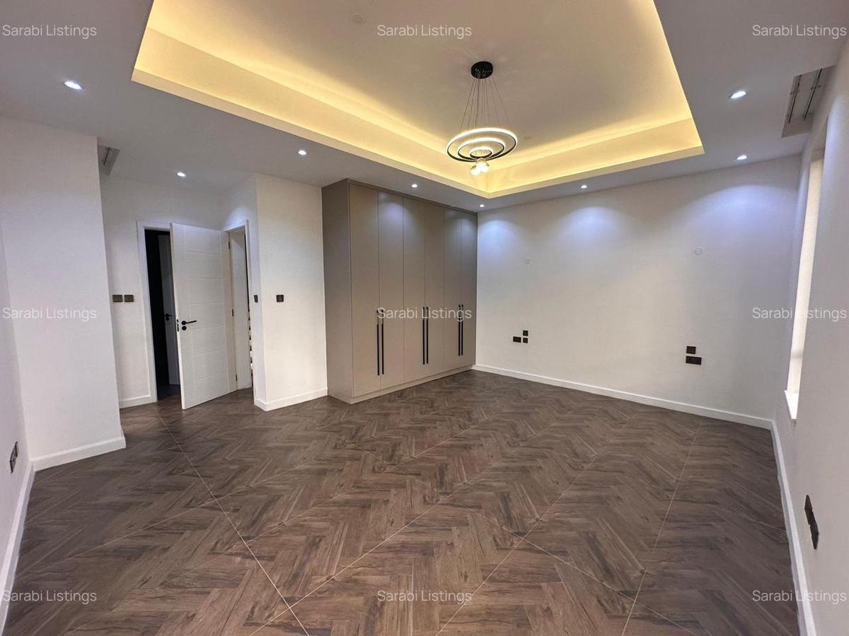 4 Bed Townhouse with En Suite in Lavington - 14