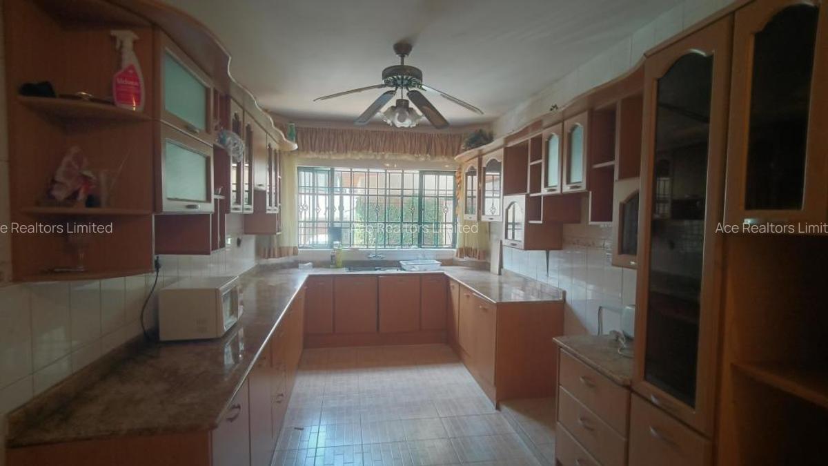 4 Bed Villa with En Suite at Laikipia Road - 6