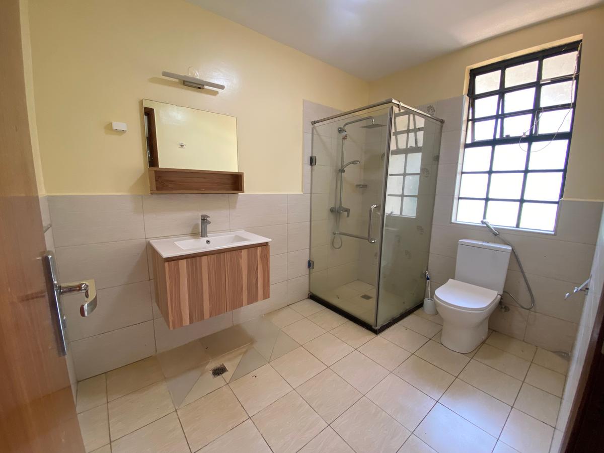 4 Bed Townhouse with En Suite in Kitisuru - 10