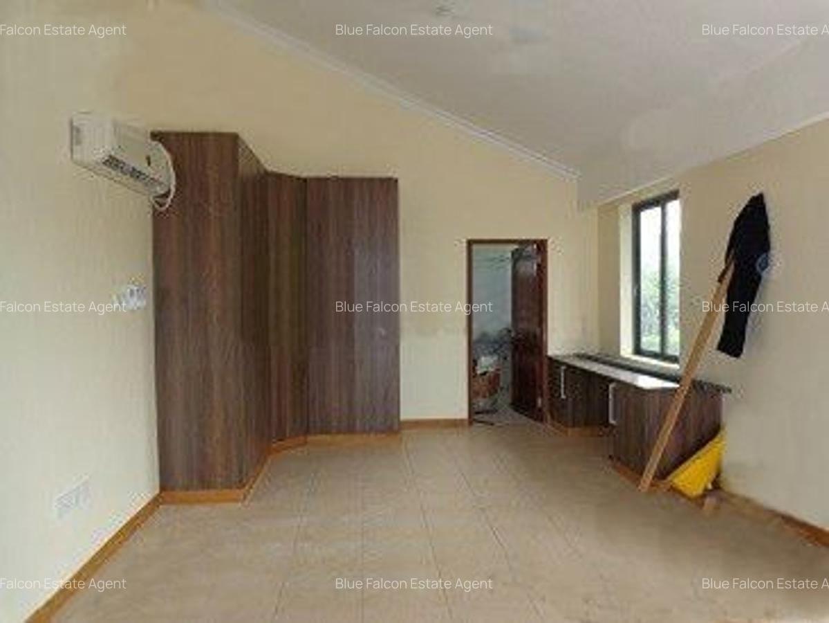 4 Bed House in Nyali Area - 7