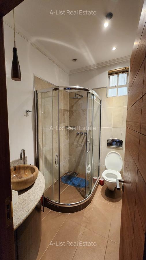 2 Bed House with En Suite at Magnolia - 8