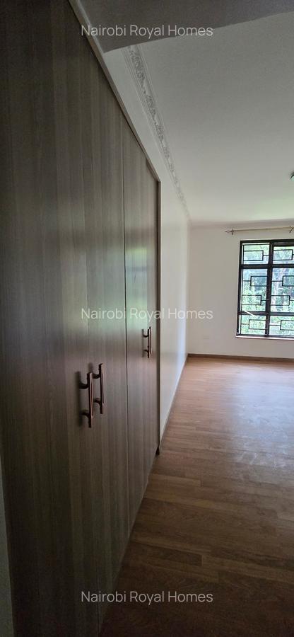 5 Bed Townhouse with En Suite at Lavington Green - 11