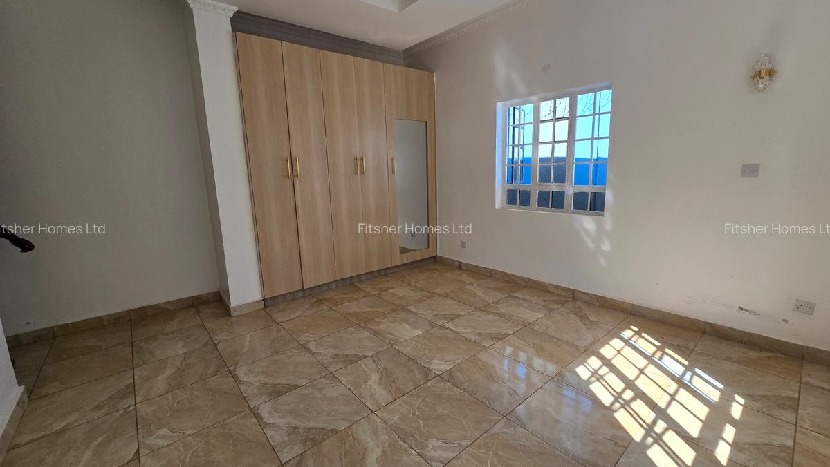 3 Bed House with En Suite in Runda - 10