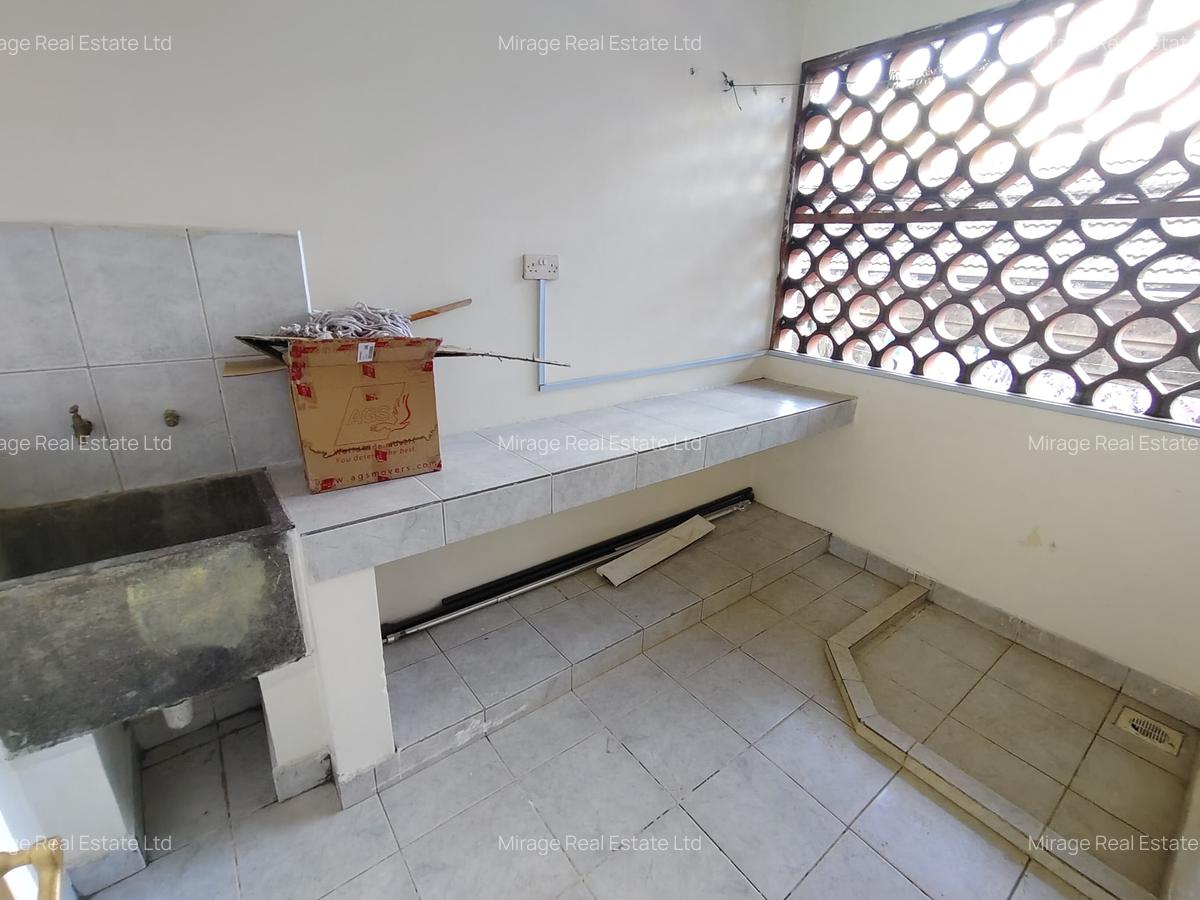 3 Bed Apartment with Parking in Kilimani - 3