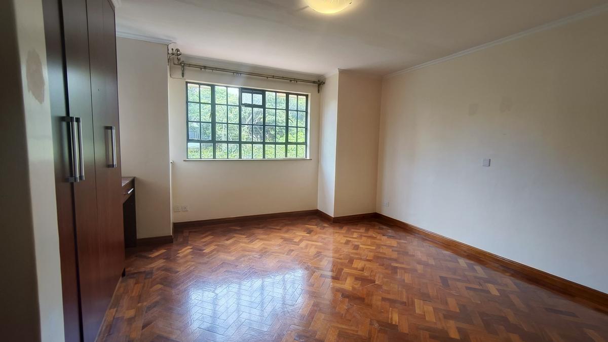 5 Bed House with En Suite in Kitisuru - 12