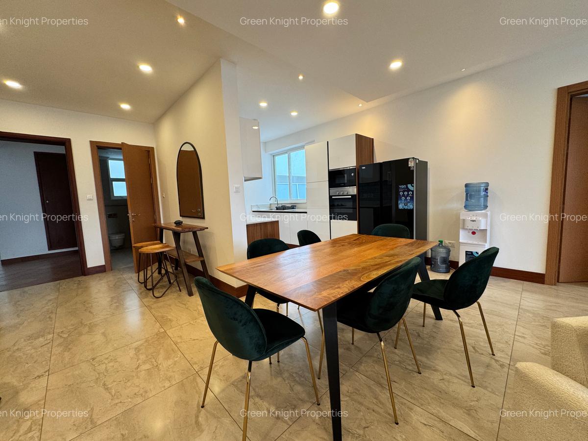 Serviced 2 Bed Apartment with En Suite in Parklands - 14