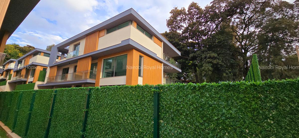 5 Bed Townhouse with En Suite at Garden Villa - 5