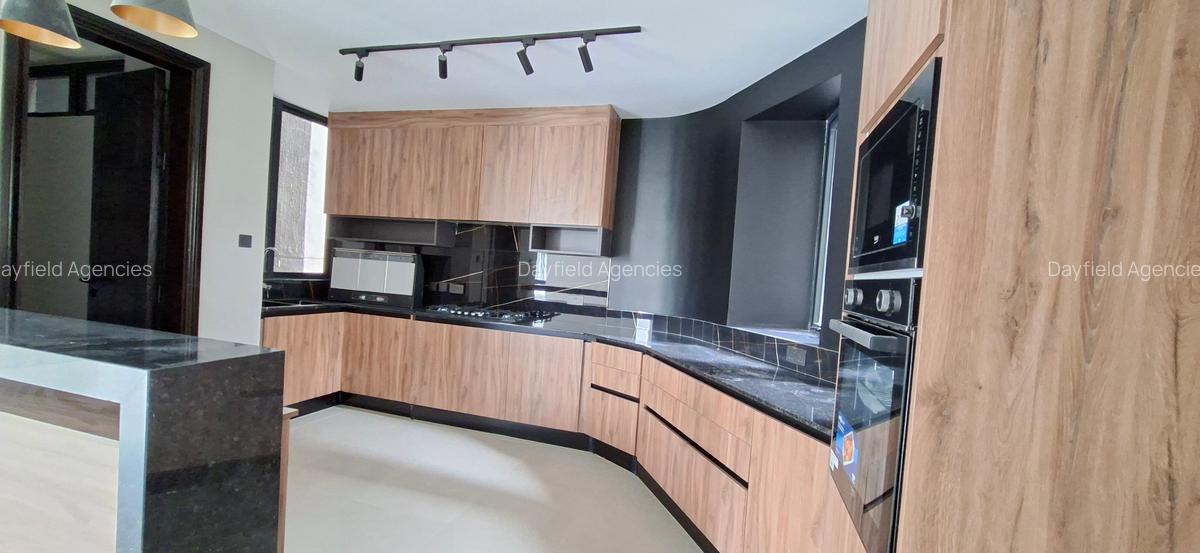 3 Bed Apartment with En Suite in Spring Valley - 5