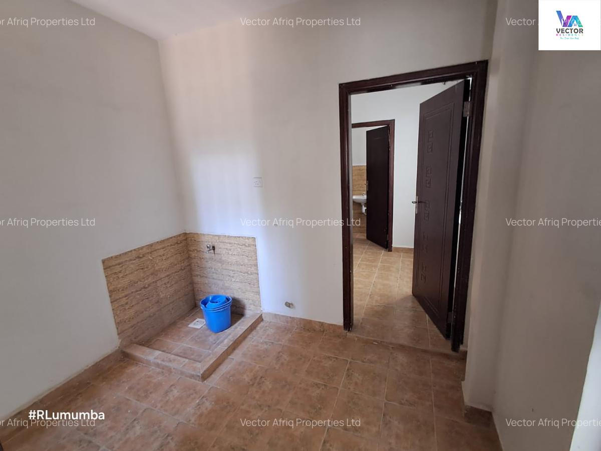 4 Bed Townhouse with En Suite in Syokimau - 13