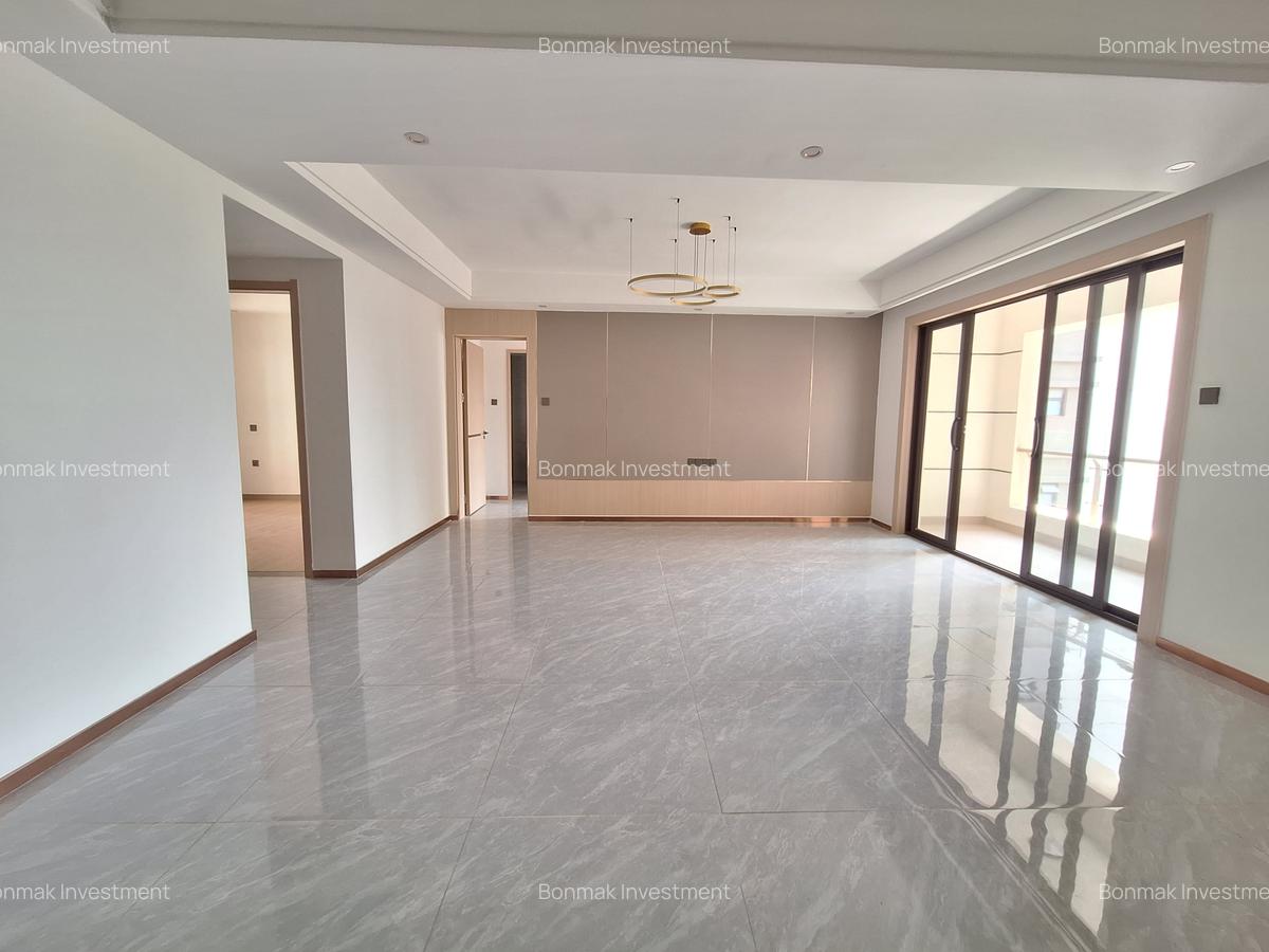 2 Bed Apartment with En Suite at Riverside Drive - 11