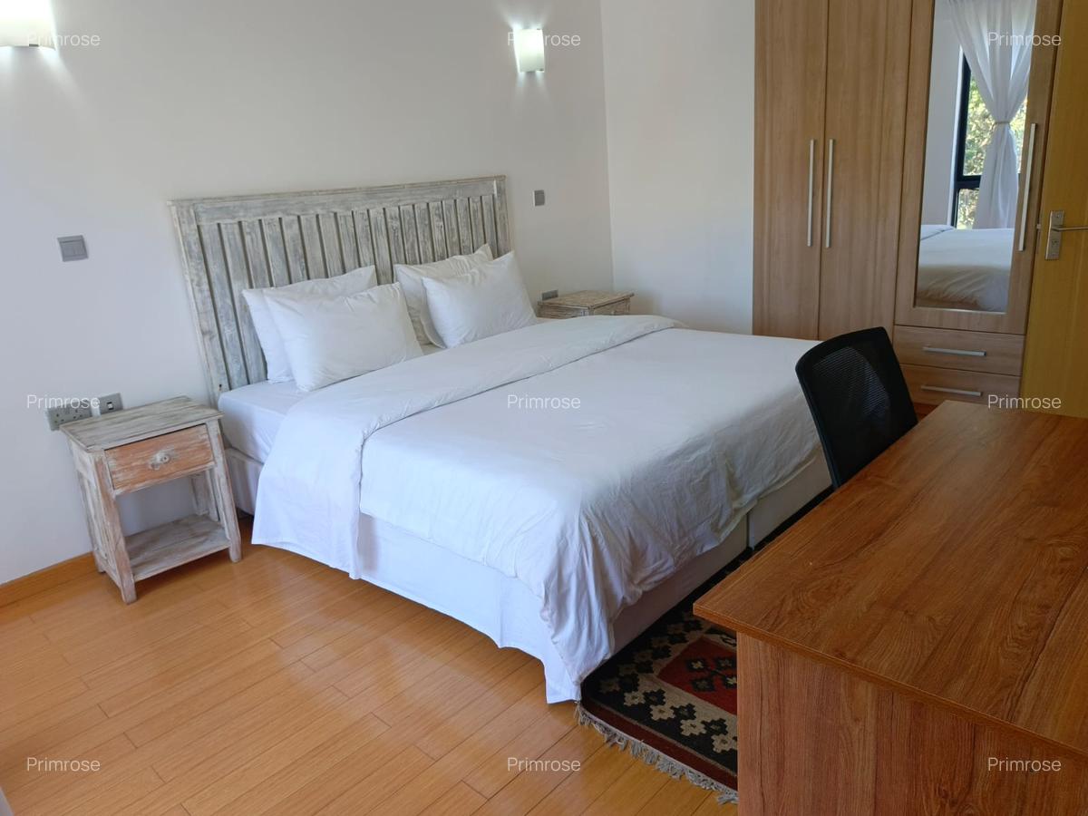 Serviced 3 Bed Apartment with En Suite in Brookside - 2