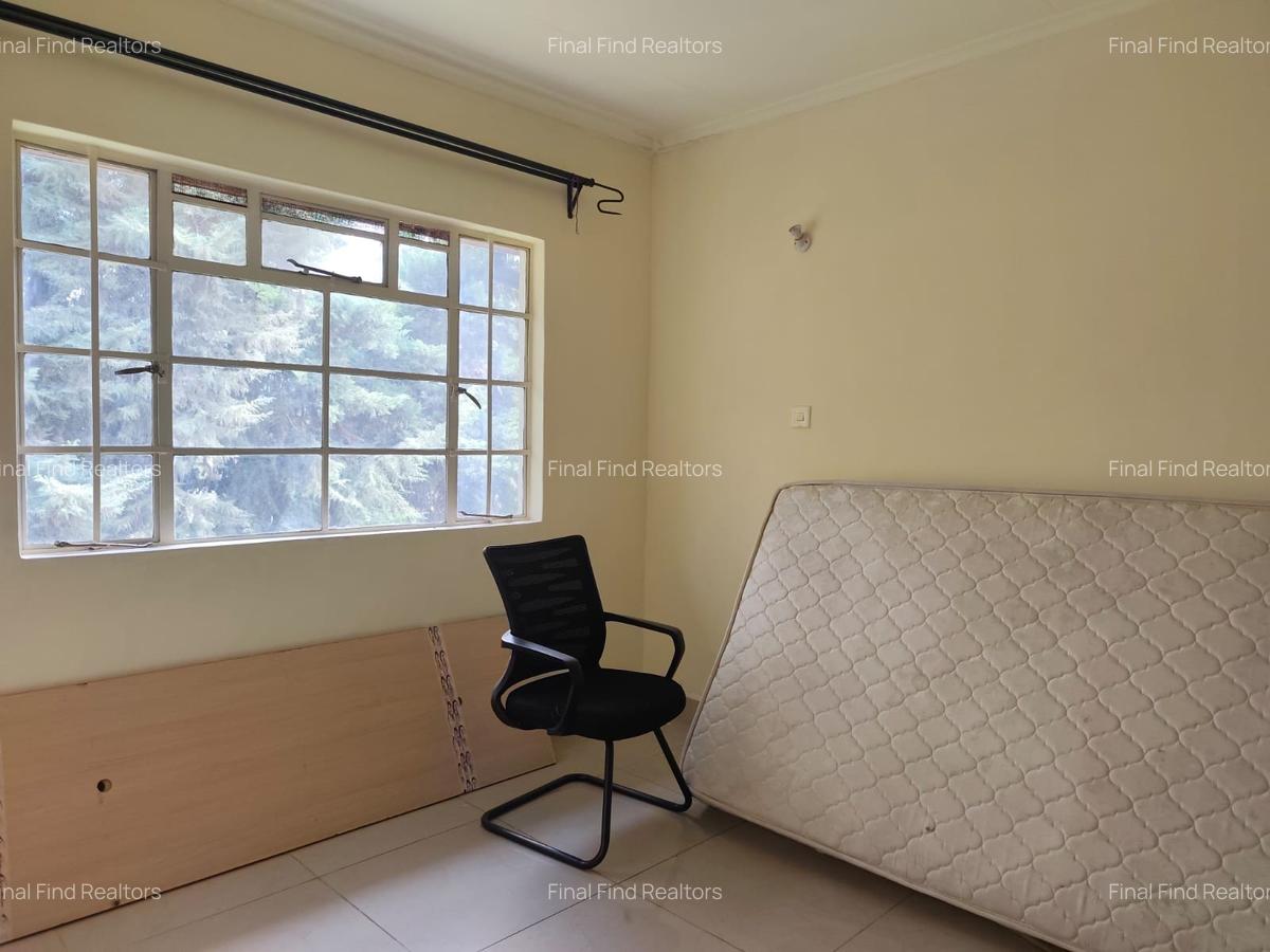 2 Bed Apartment with En Suite in Parklands - 12